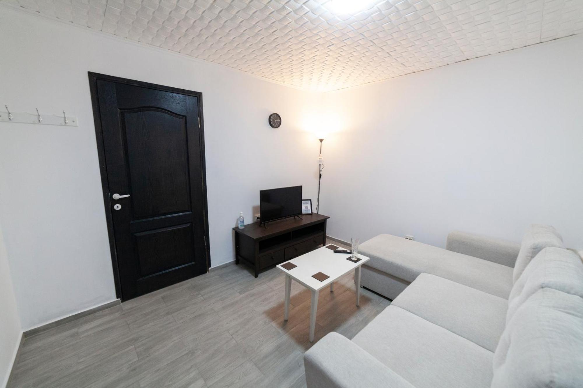 Arad City Center Comfortable Apartment Buitenkant foto